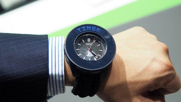 Acer'dan Victorinox saatlere akıllı destek
